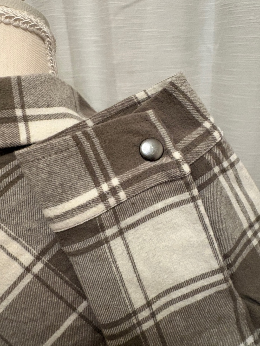 Lucky Brand Army/Olive Green & Cream Plaid Utility Shacket - Picture 8 of 14